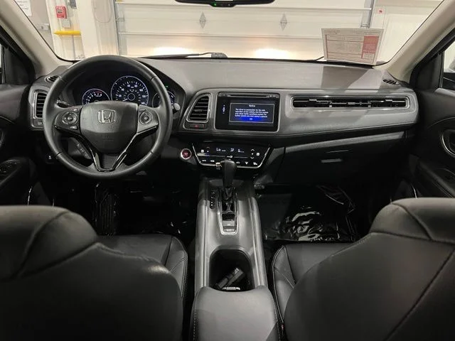 Used 2018 Black Honda EX-L image 11