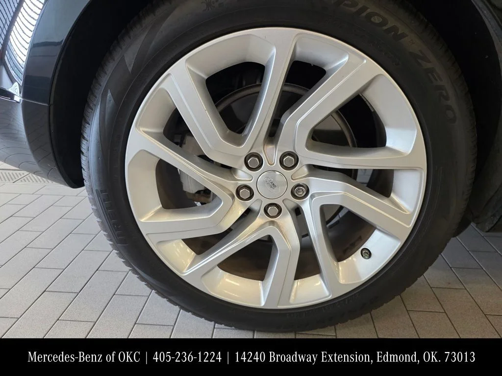 Used 2020  Land Rover HSE image 7