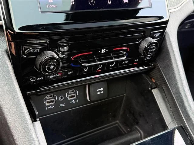 Used 2024 Red Jeep Laredo X image 23