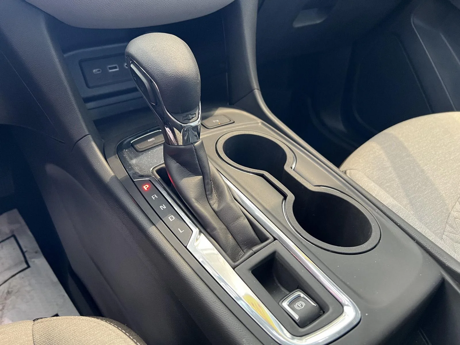 Used 2023 IRON GRAY METALLIC Chevrolet LT image 22