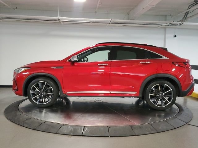 Used 2023 Red INFINITI SENSORY image 6