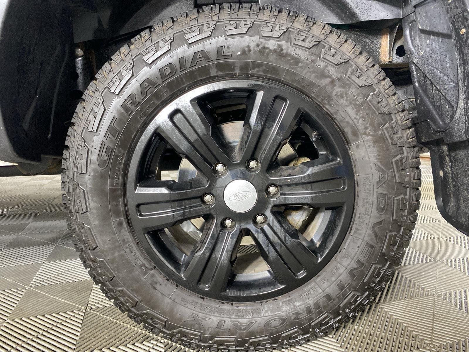 Used 2019 Oxford White Ford XL image 22