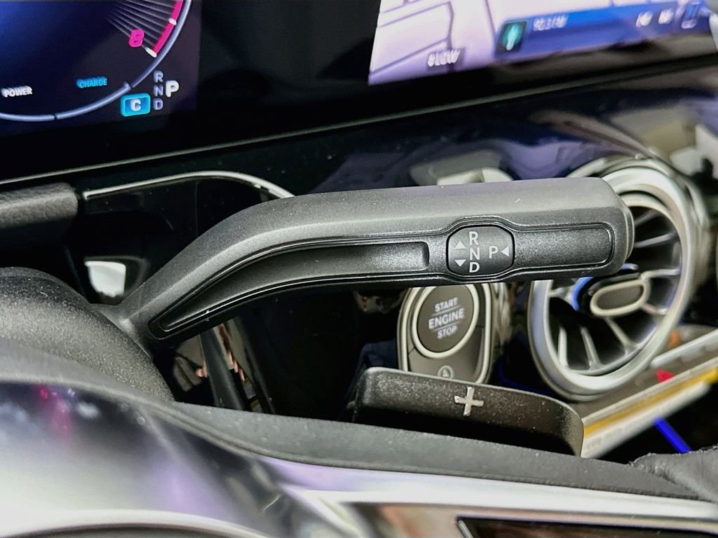 New 2026 Polar White Mercedes-Benz GLA 250 image 17