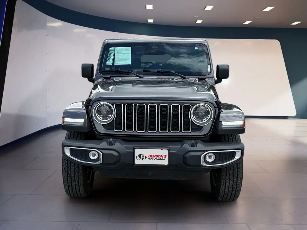 Used 2026 Gray Jeep Sahara image 8