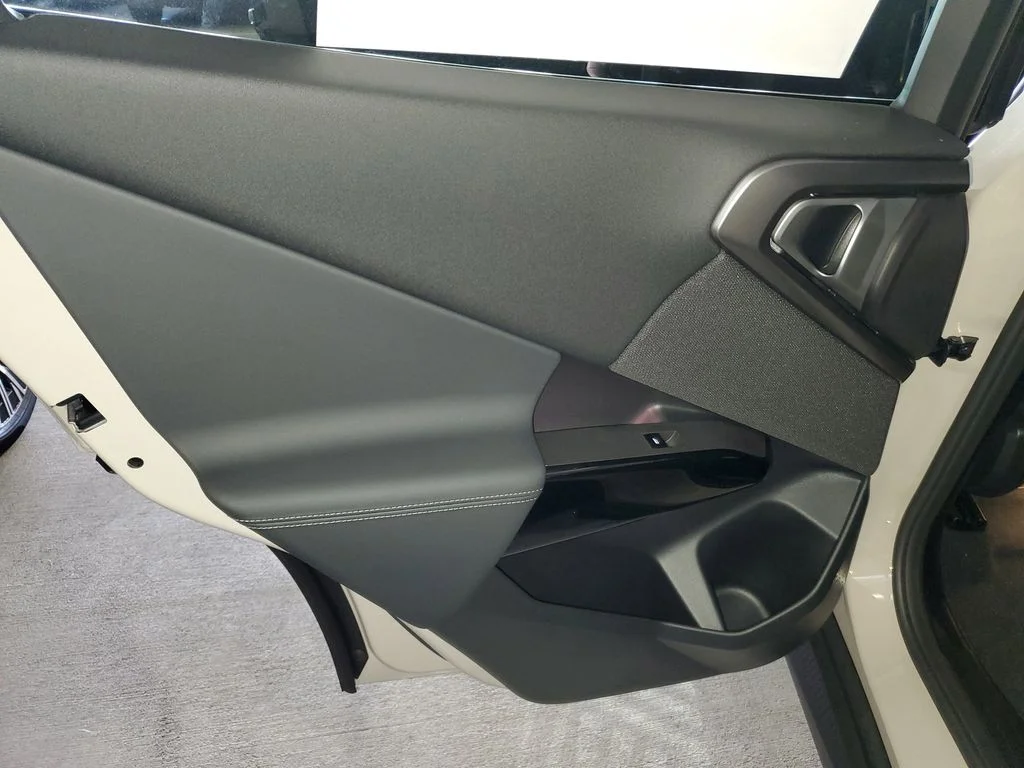 New 2026 Dune Grey Metallic BMW 30 xDrive image 9