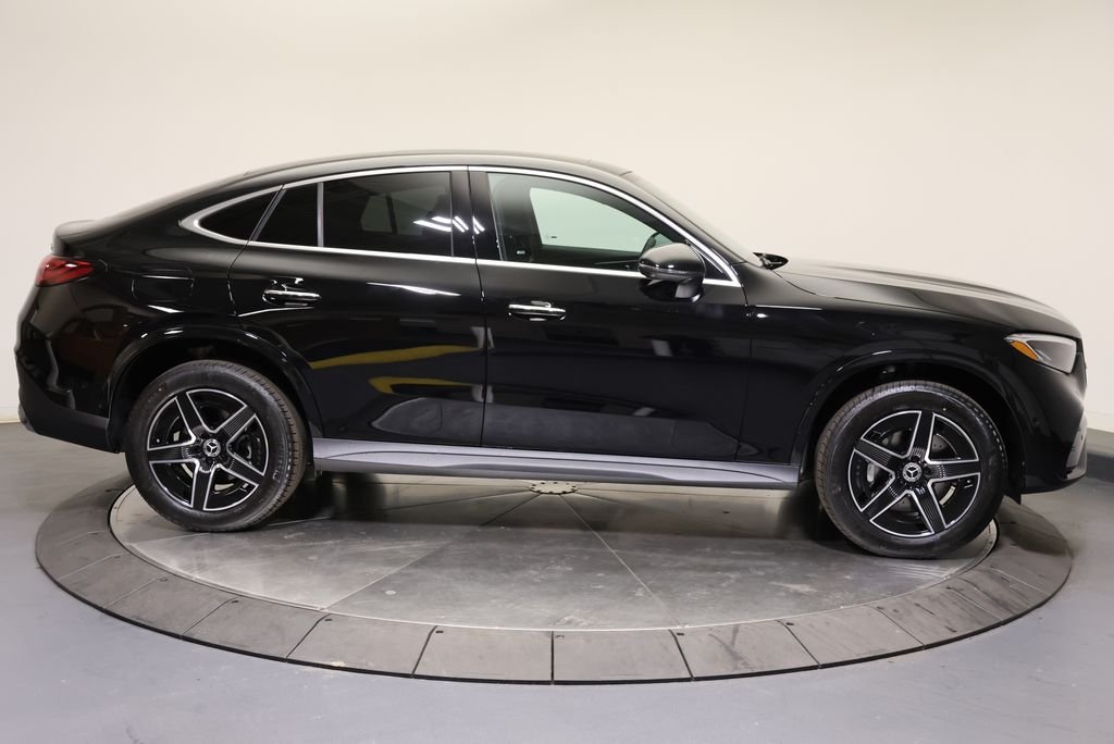 New 2027 Black Mercedes-Benz GLC 300 Coupe image 8