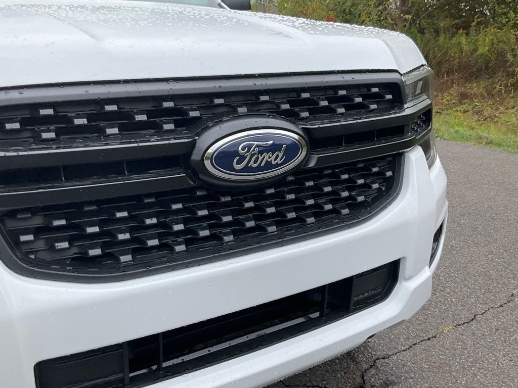 Used 2025 Oxford White Ford XL image 25