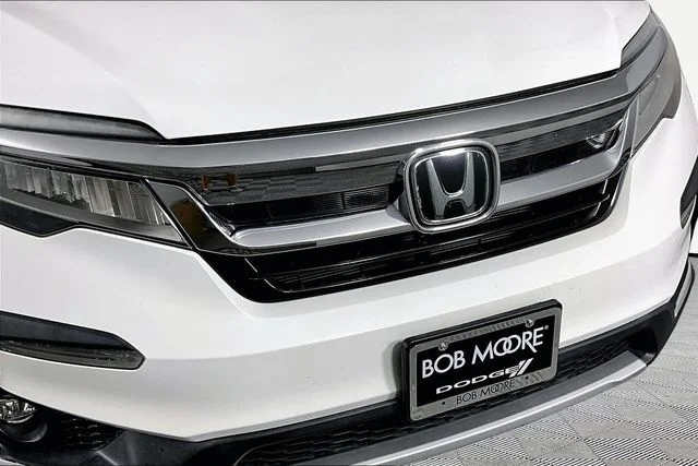 Used 2020  Honda Touring image 32