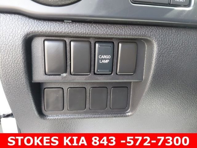 Used 2018 White Nissan S image 17