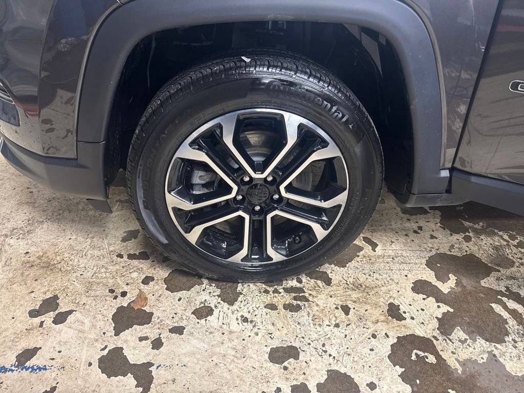 Certified Used 2023 Gray Jeep Limited image 3