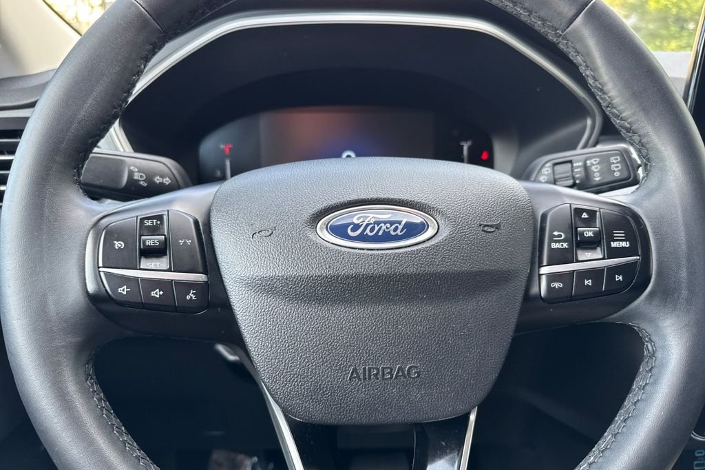 Used 2023 Silver Ford Active image 24