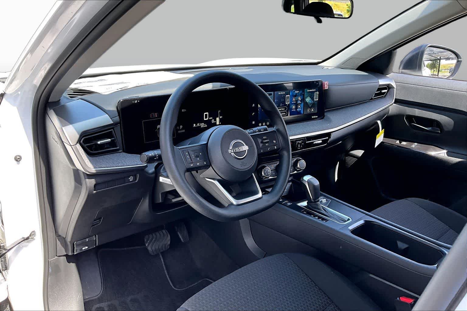 2026 Nissan KICKS S - Photo 8