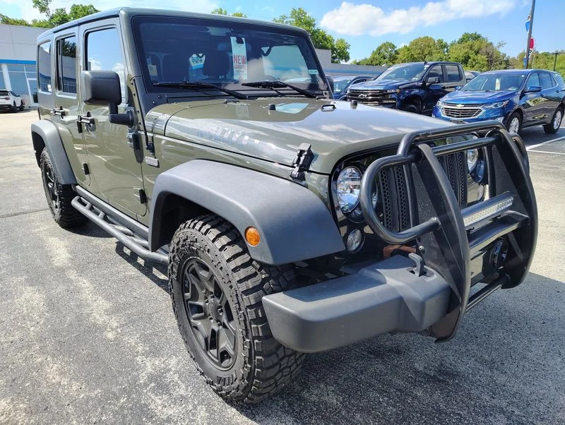 Used 2015 Green Jeep Unlimited Willys image 3