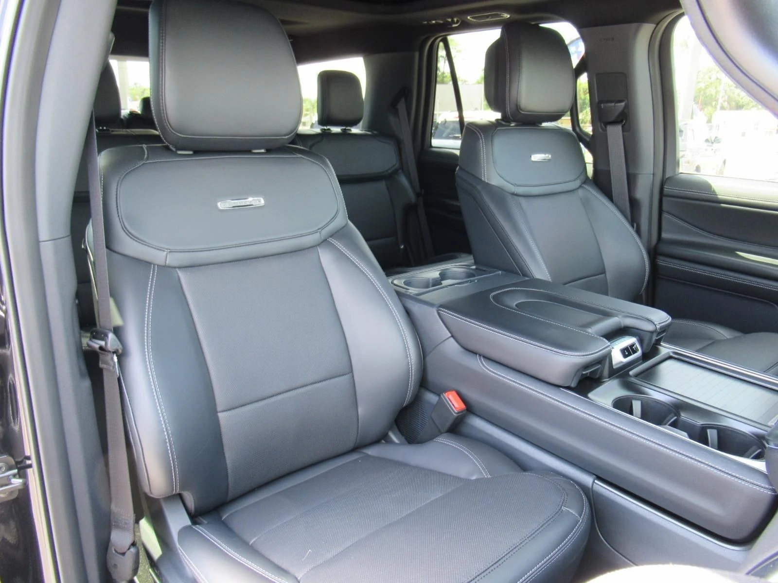 New 2026 Agate Black Metallic Ford Platinum® image 8