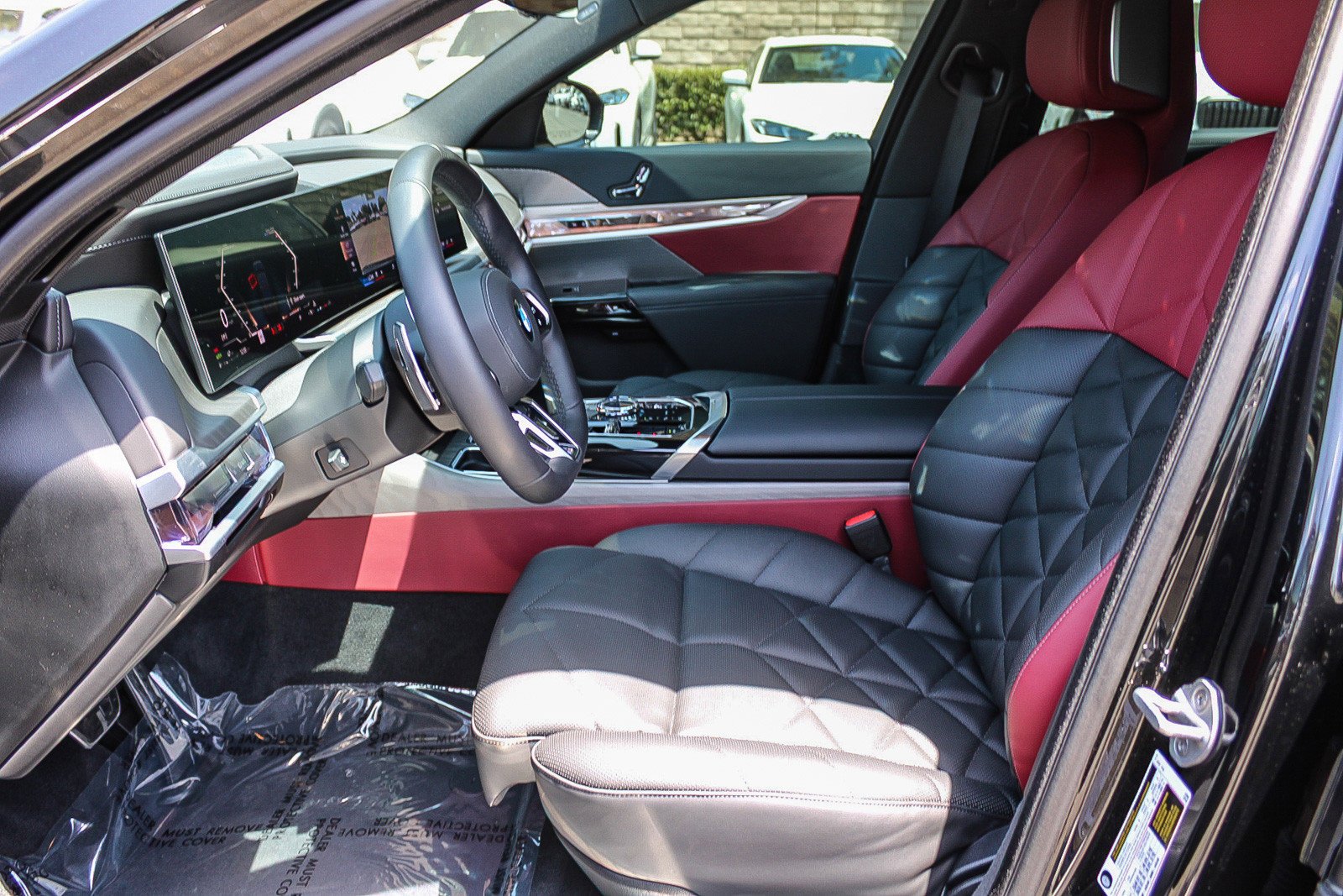Used 2025 Black Sapphire Metallic BMW 740i image 18