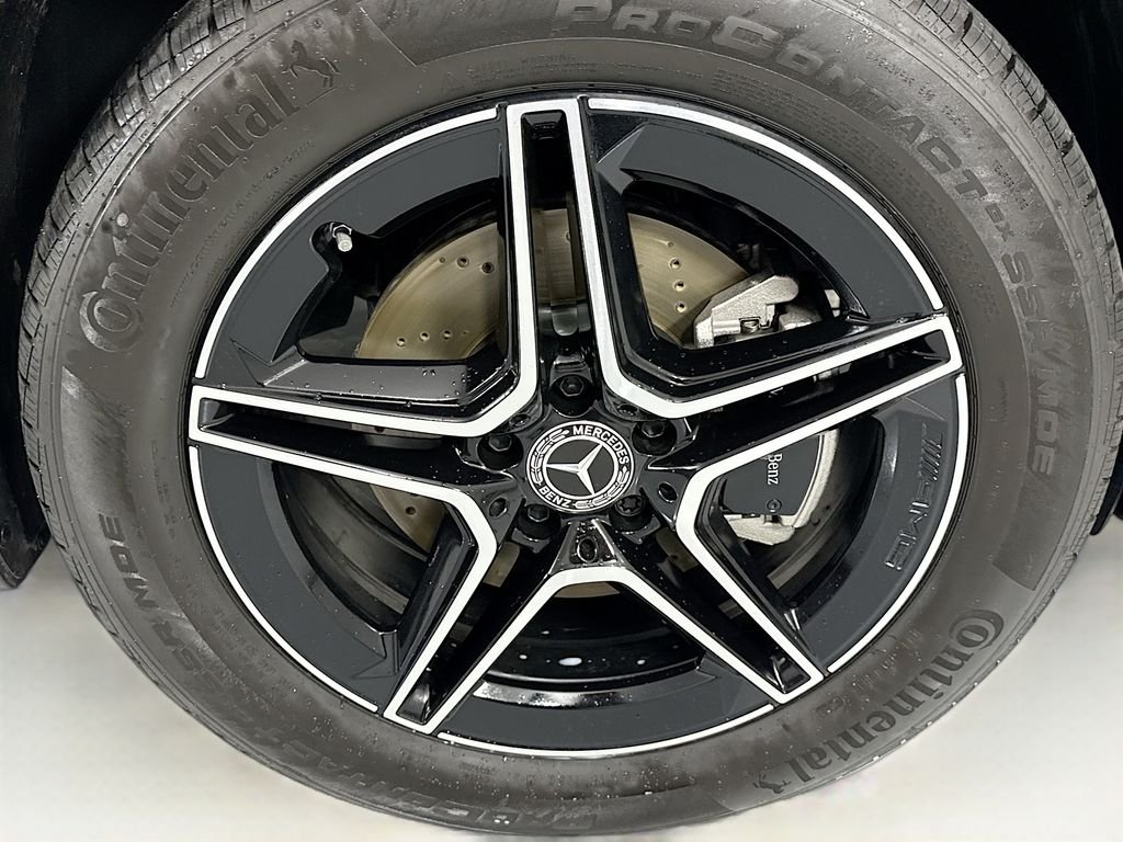 Certified Used 2024 MANUFAKTUR Patagonia Red Metallic Mercedes-Benz GLB 250 image 34