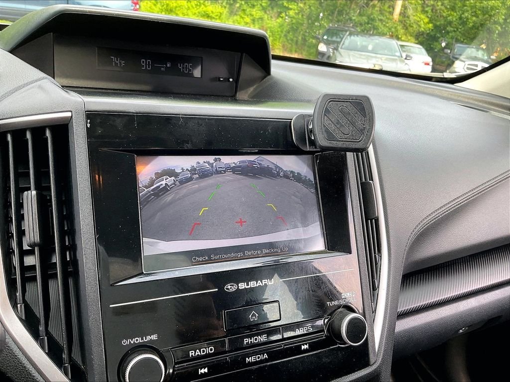 Used 2019 White Subaru 2.0i image 16