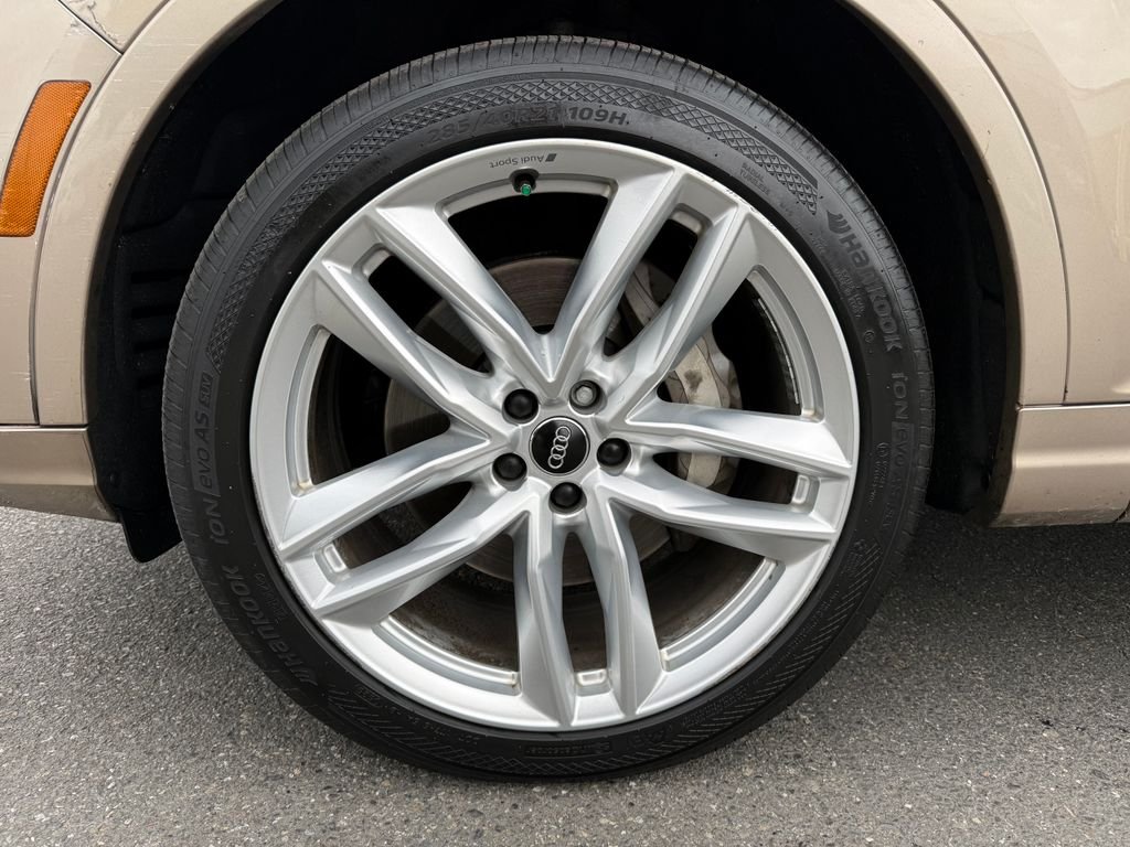 Used 2018 Beige Audi 3.0T Prestige image 9