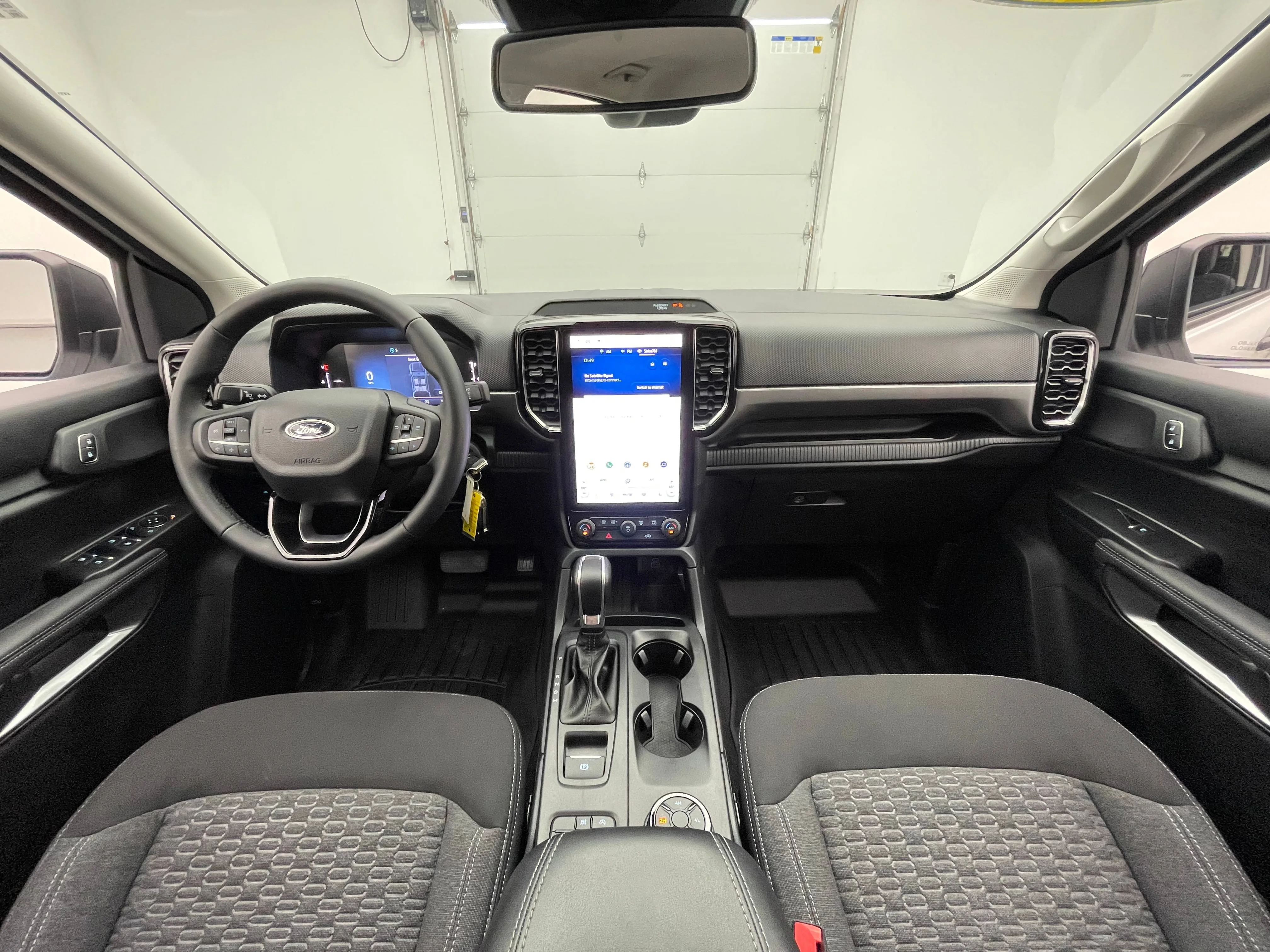 Used 2024 White Ford XLT image 3