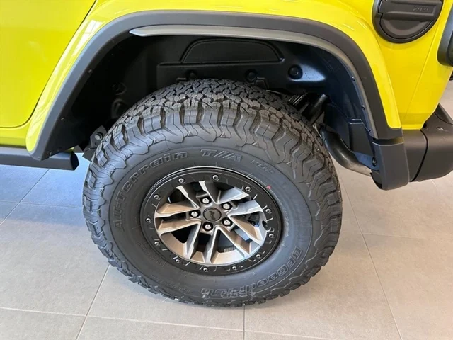 New 2024 High Velocity Clear-Coat Exterior Paint Jeep Rubicon 392 image 7
