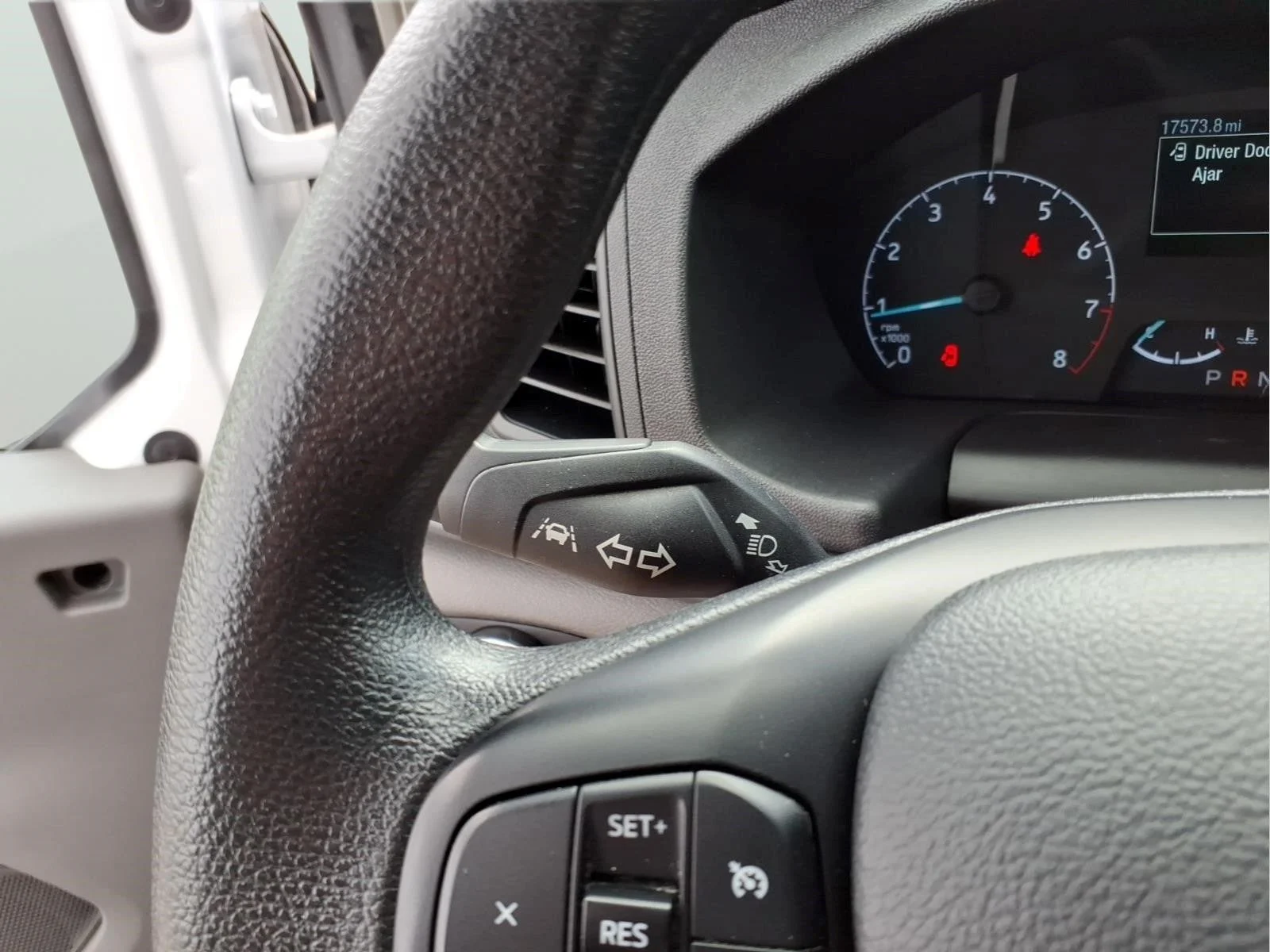 Used 2025 Oxford White Ford Base image 22