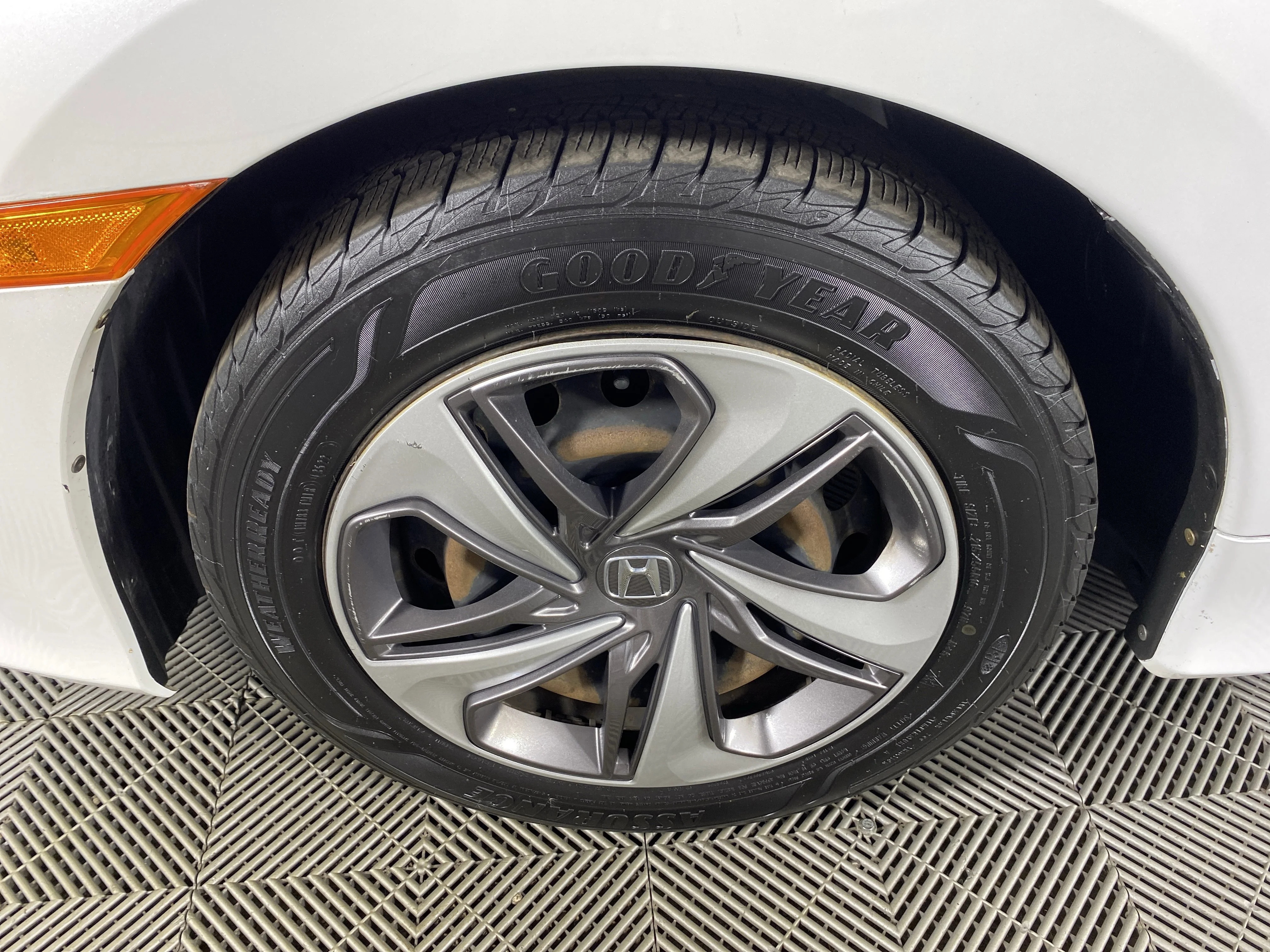 Used 2019 White Honda LX image 12