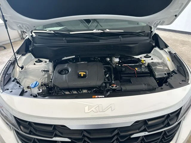 Certified Used 2024 Snow White Pearl Kia LX image 19