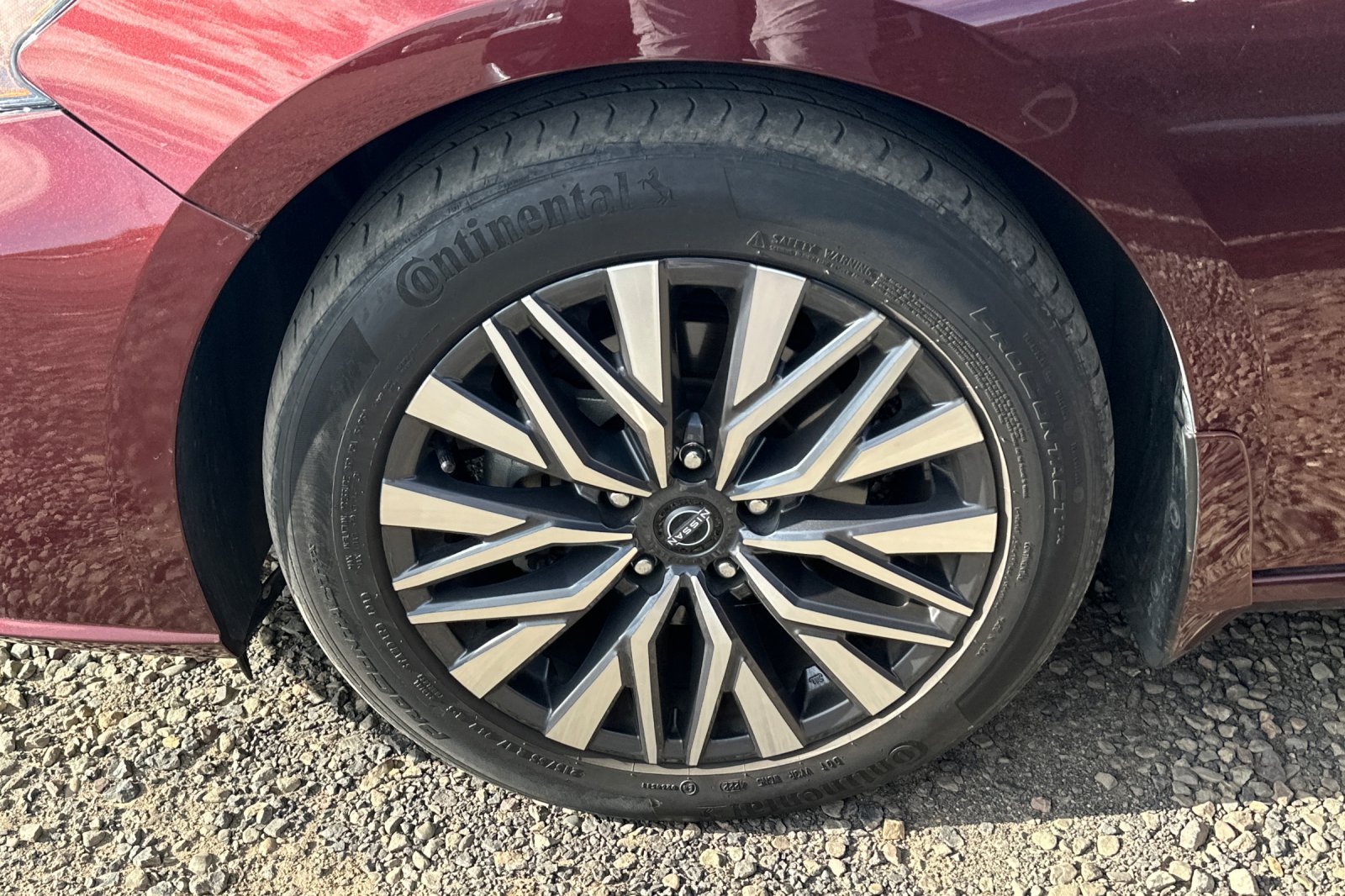 Certified Used 2023 Garnet Pearl Metallic Nissan 2.5 SV image 4