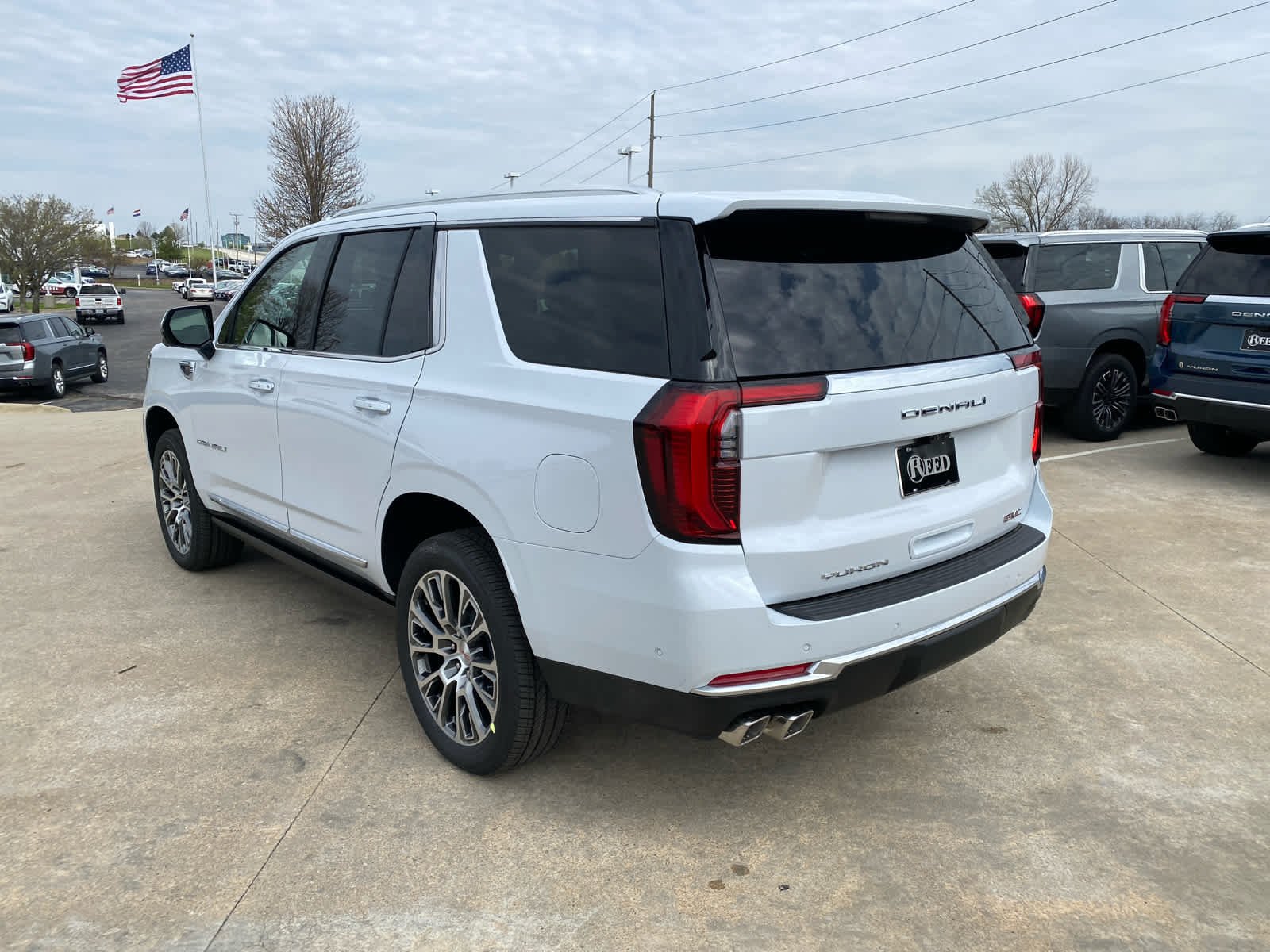 2026 GMC Yukon Denali - Photo 8