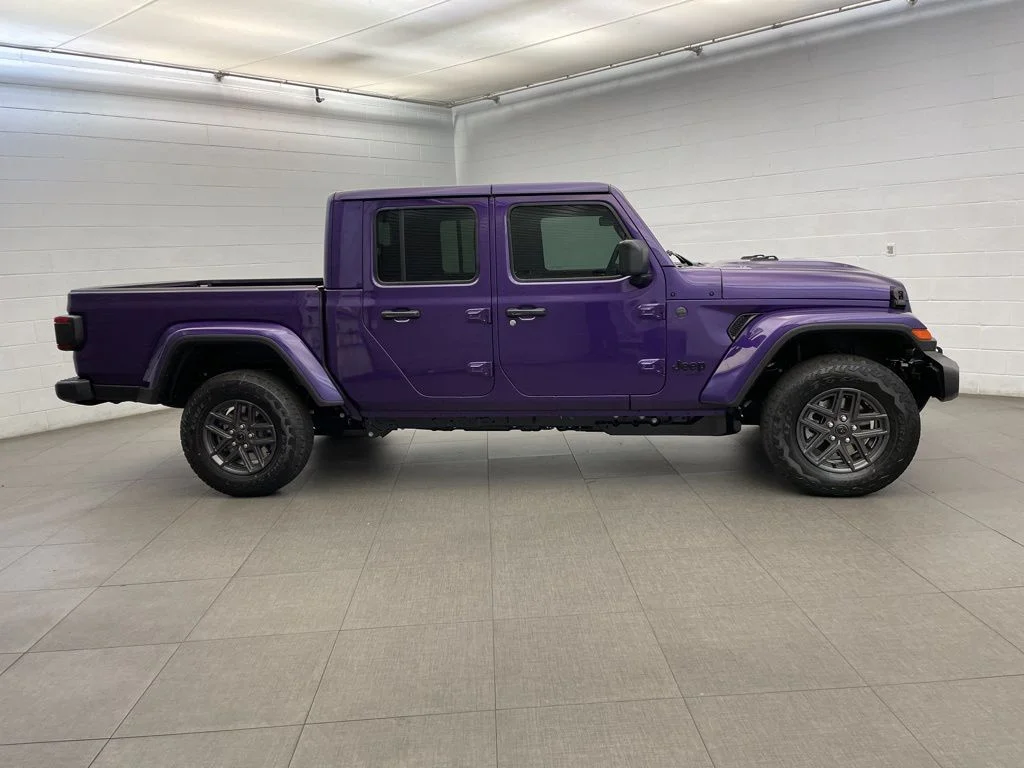 New 2026  Jeep Sport S image 2