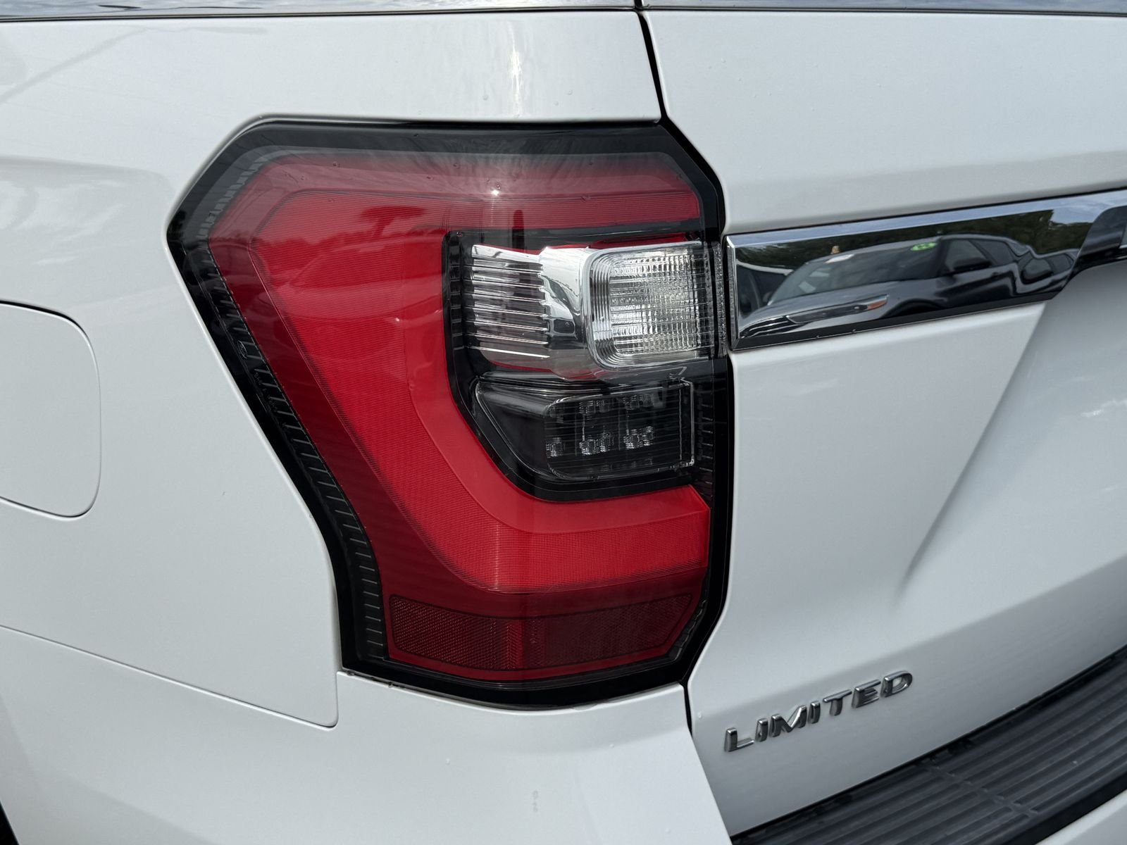 Used 2021 Oxford White Ford Limited image 11