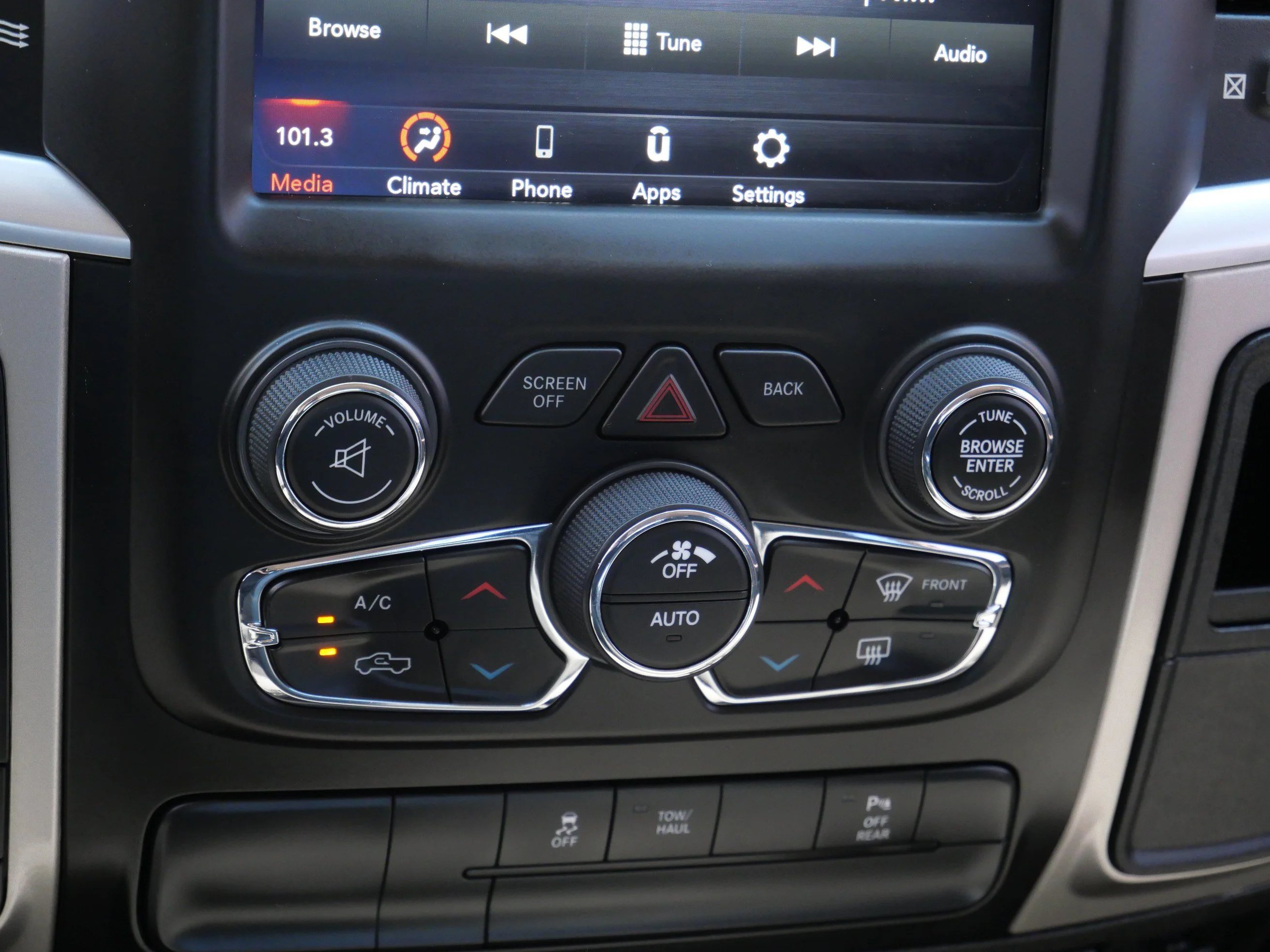 Used 2019 Granite Crystal Metallic Clearcoat Ram Warlock image 24