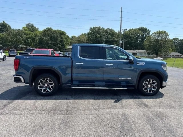 Used 2024 Downpour Metallic GMC SLT image 6