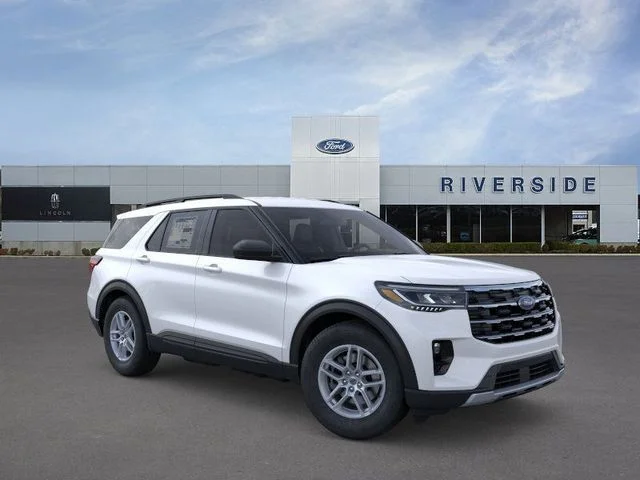 New 2026 Star White Metallic Tri-Coat Ford Active image 7