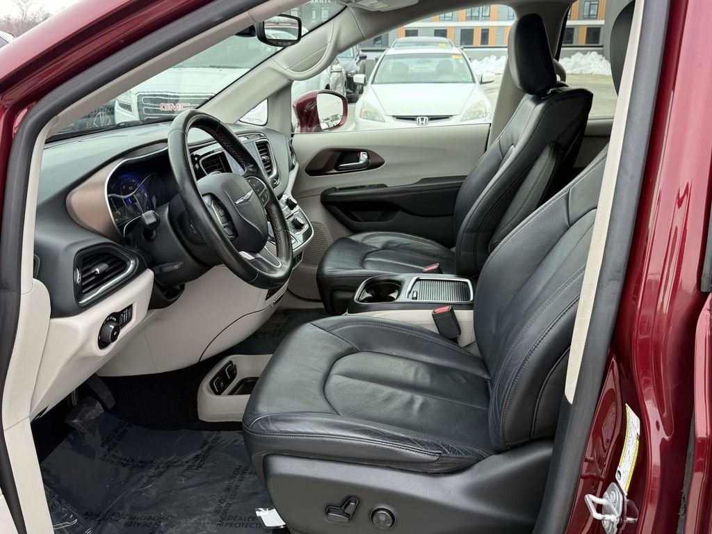 2019 Chrysler Pacifica Touring L Plus - Photo 13