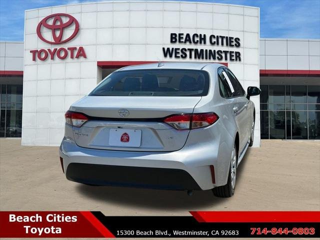 Certified Used 2023 CLASSIC SILVER METALLIC Toyota  image 11