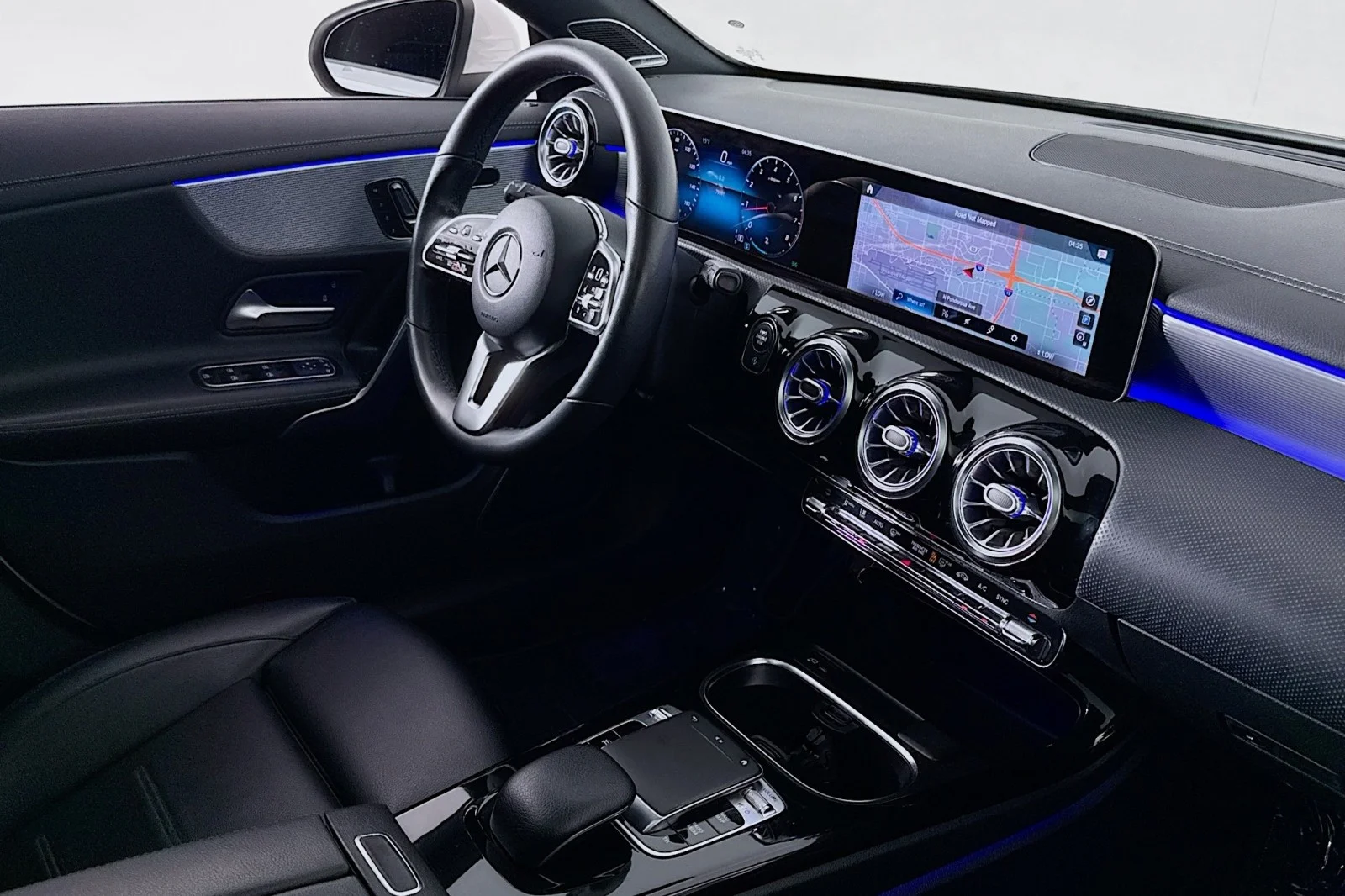 Used 2020 Polar White Mercedes-Benz CLA 250 image 15
