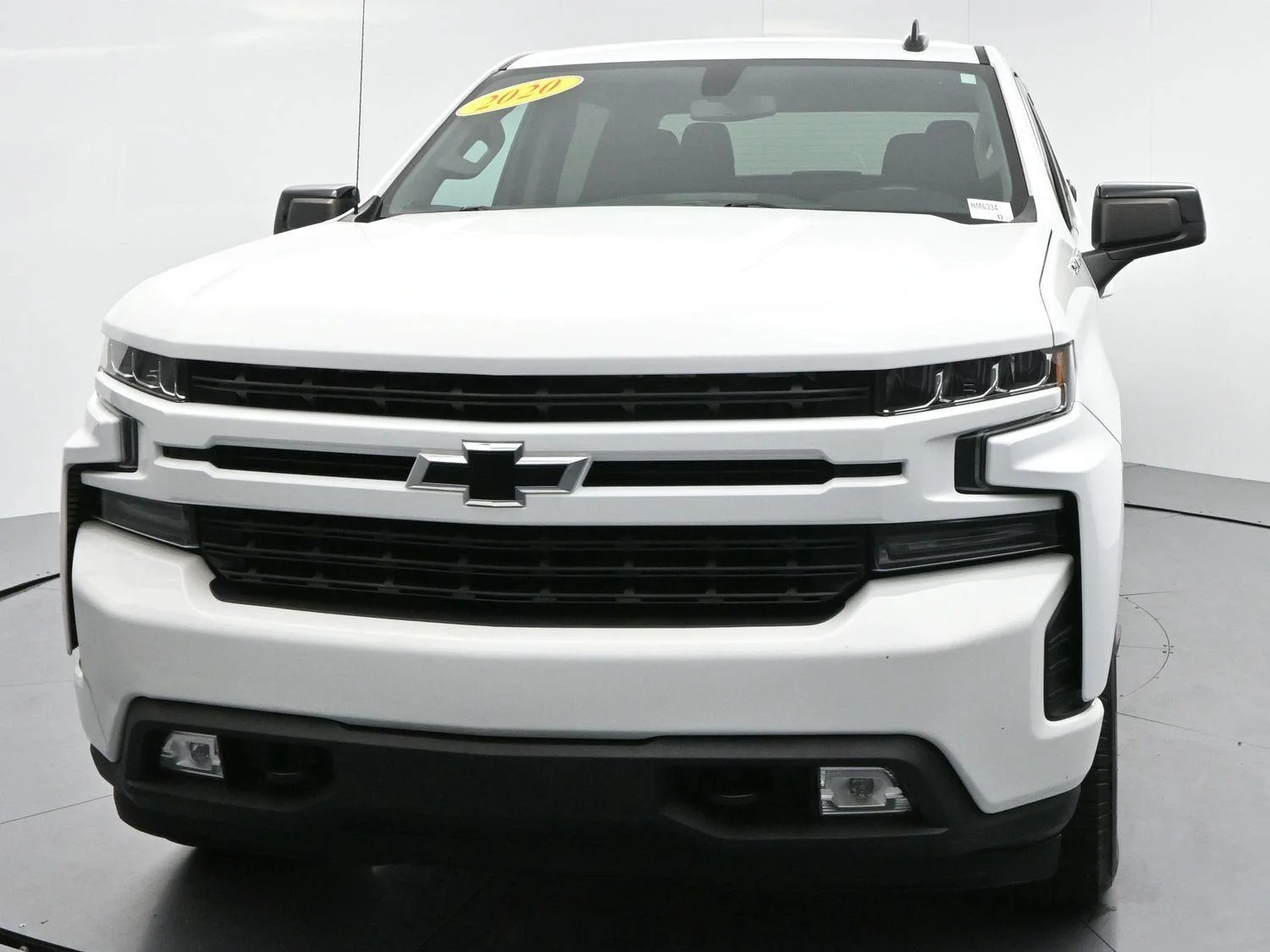 Used 2020 Summit White Chevrolet RST image 3