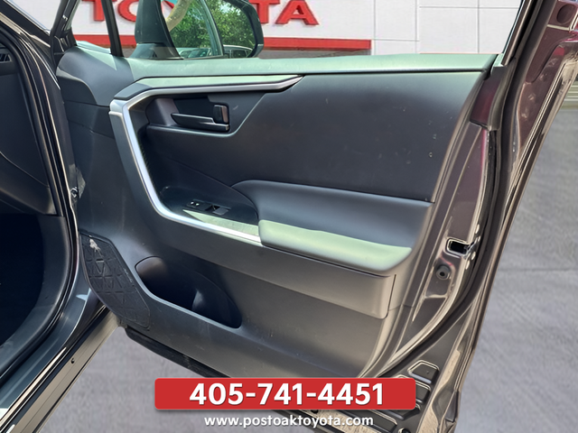 Used 2025 Gray Toyota LE image 11