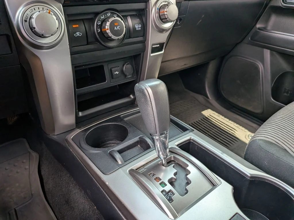 Used 2022 Blue Toyota SR5 image 23