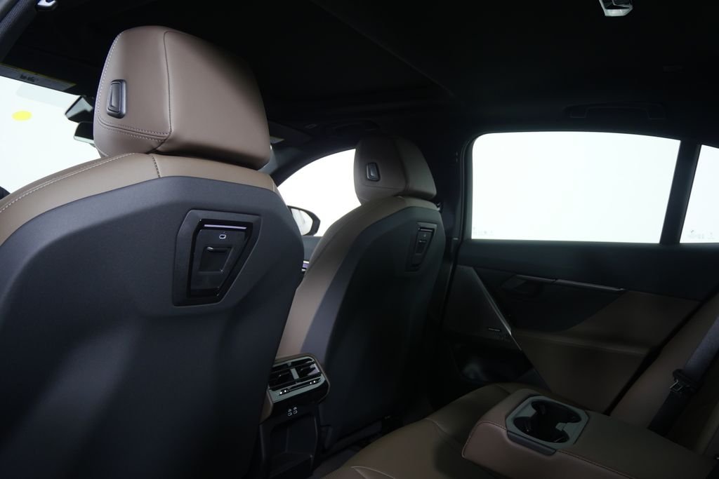 New 2027 Black Sapphire Metallic BMW 530i image 16