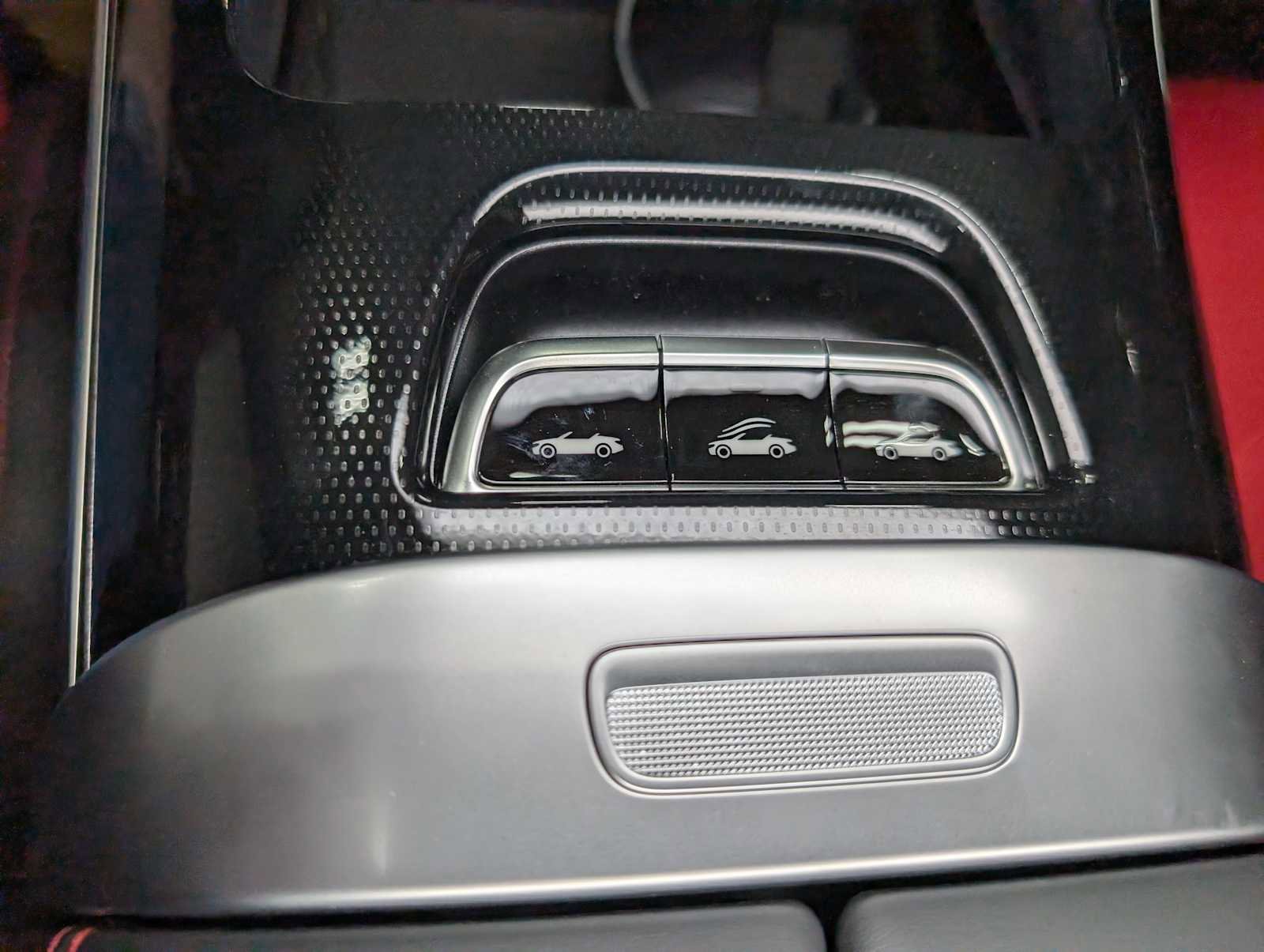 New 2026 MANUFAKTUR Moonlight White Metallic Mercedes-Benz AMG® CLE 53 4MATIC+ Cabriolet image 30