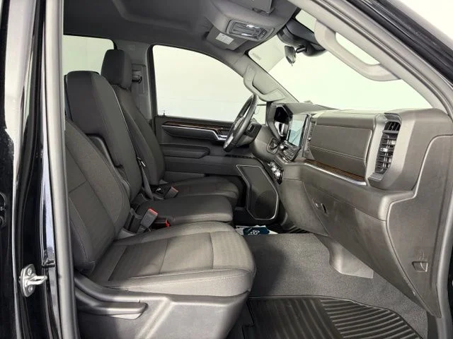 Certified Used 2026 Onyx Black GMC Elevation image 39