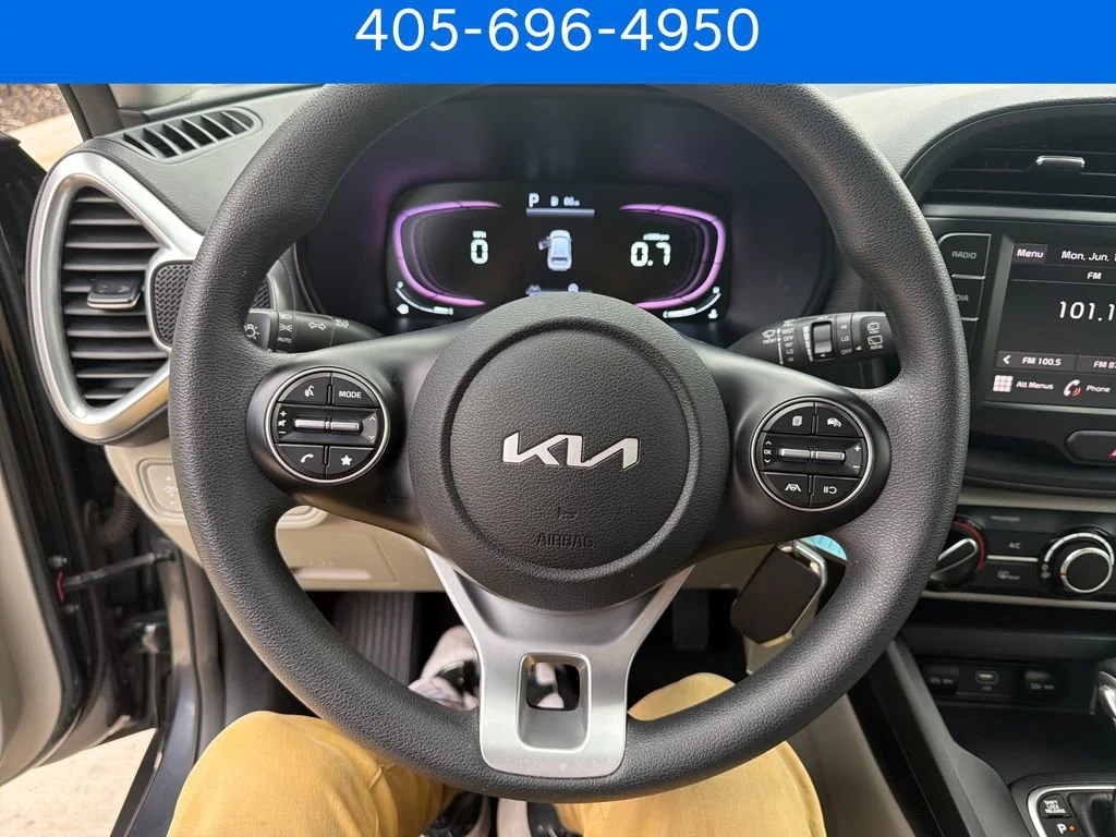 Pre-Owned 2023 Kia Soul LX