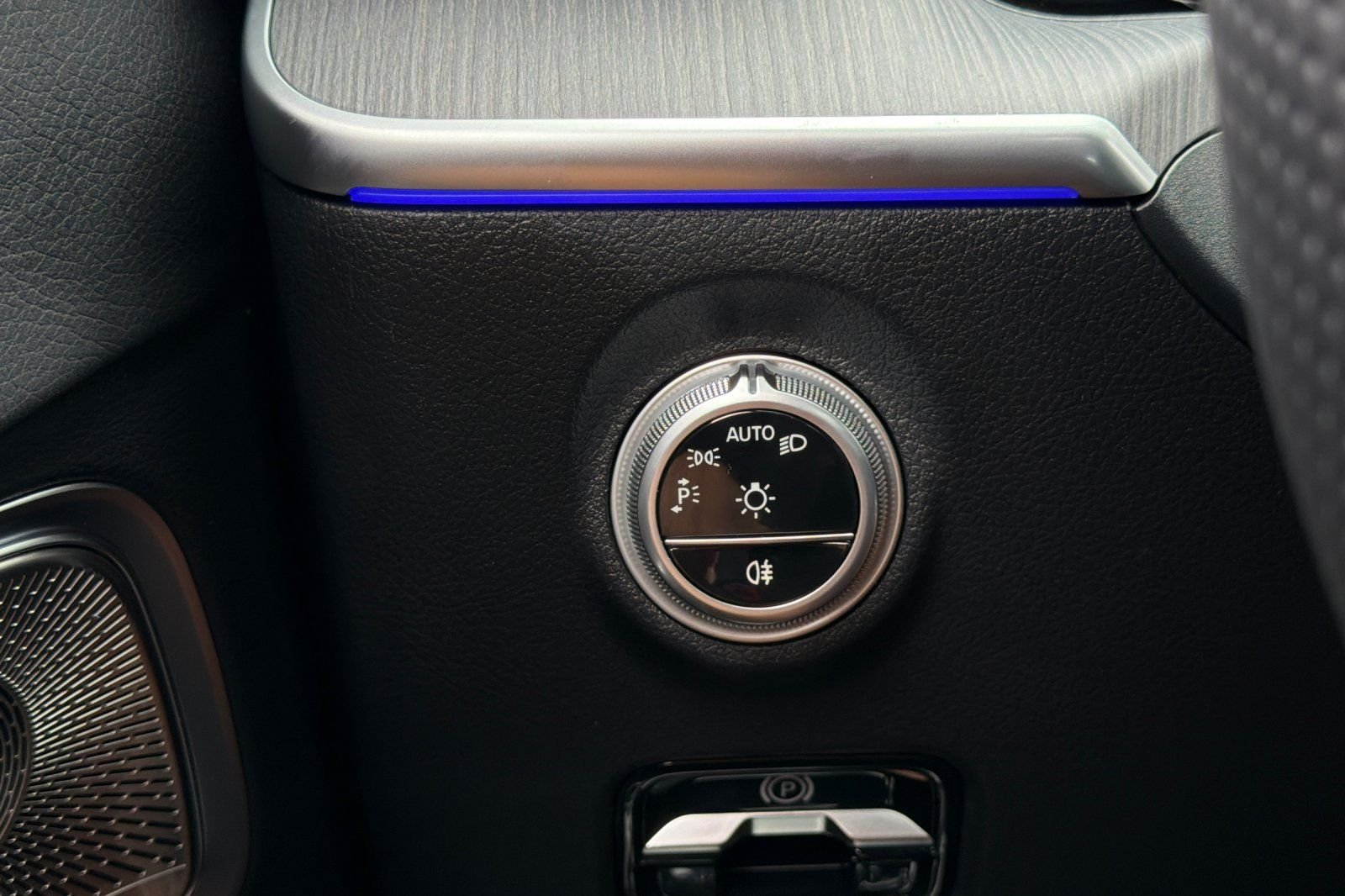 New 2026 Polar White Mercedes-Benz CLE 450 image 31