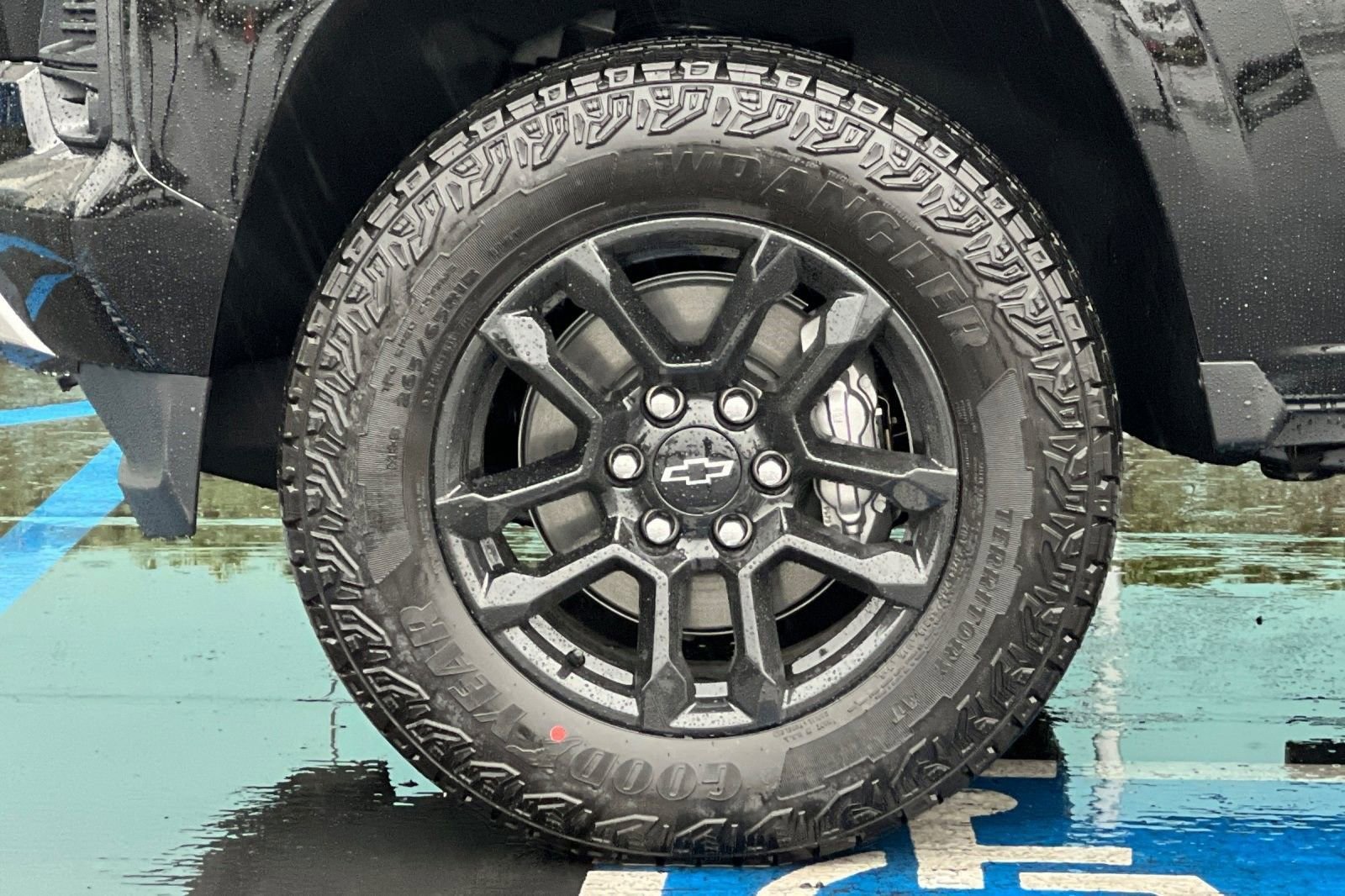 2025 Chevrolet Colorado Z71 - Photo 33