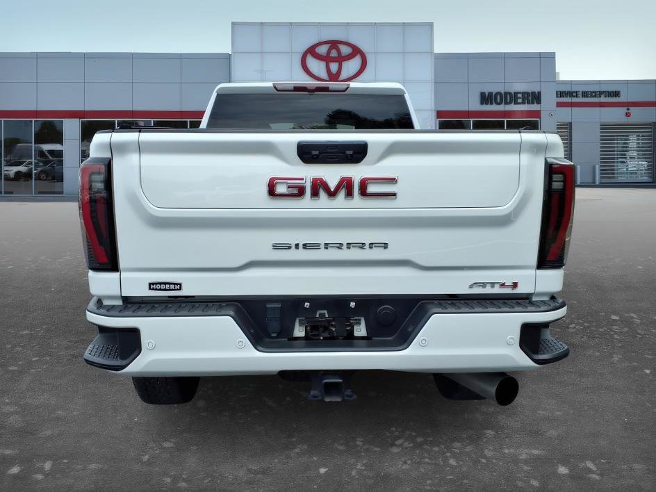 Used 2025 Summit White GMC AT4 image 4