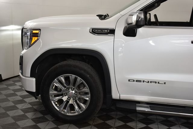 Used 2020  GMC Denali image 4