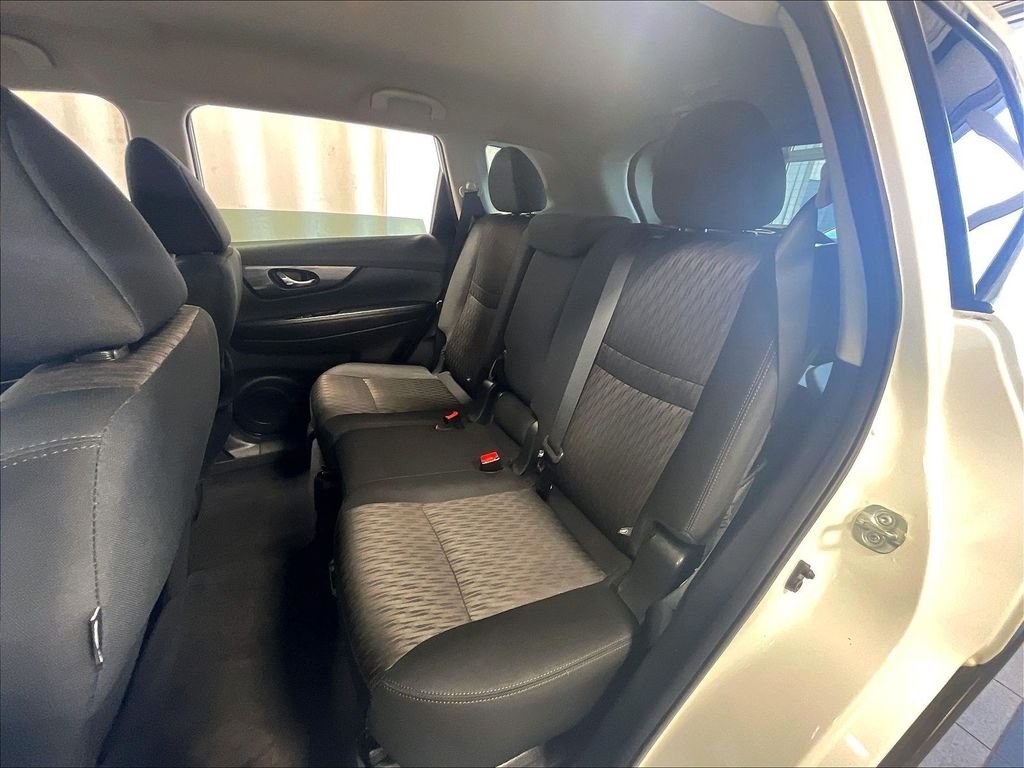 Used 2018 White Nissan SV image 15