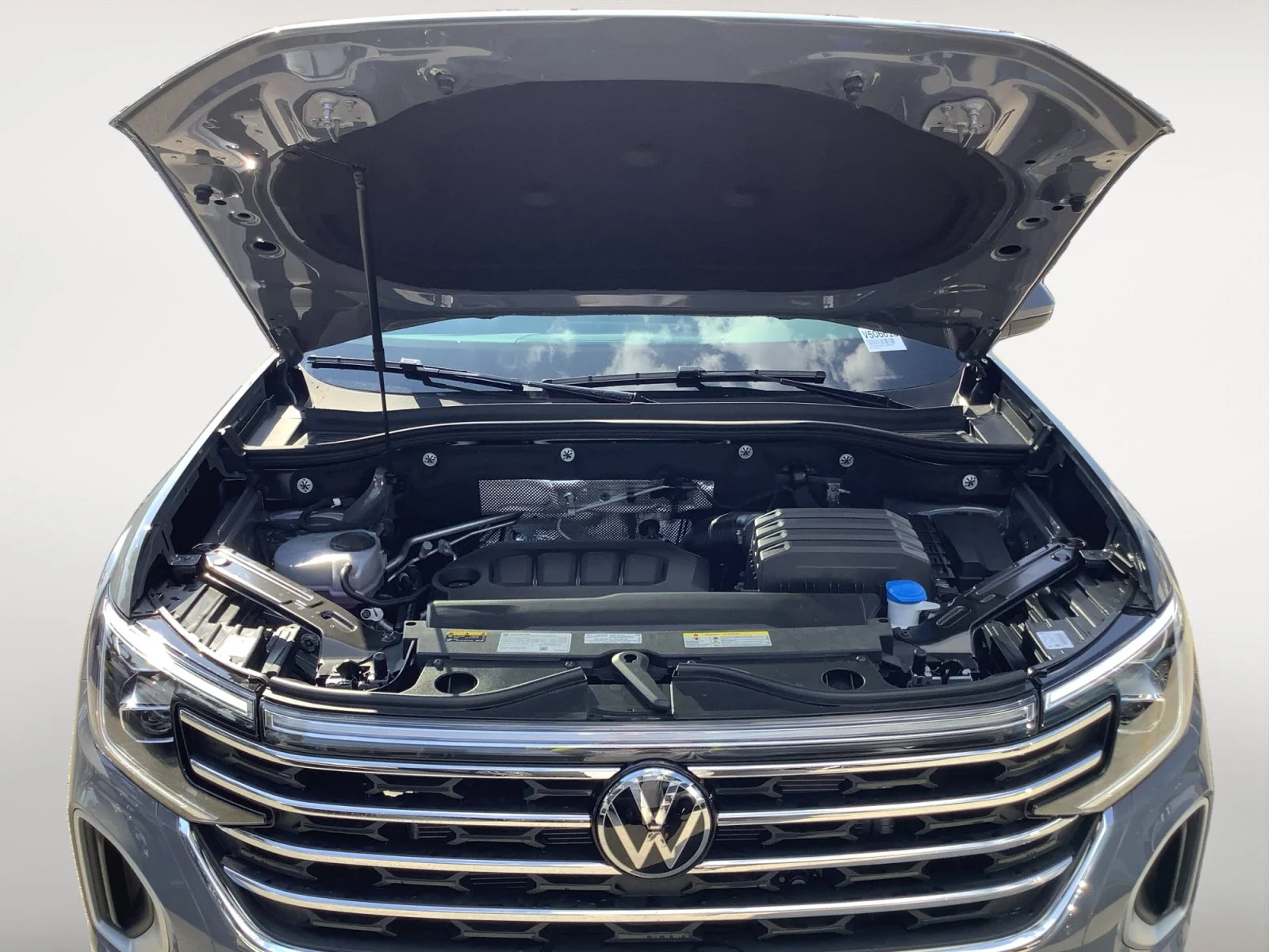 New 2026 PURE GRAY Volkswagen 2.0T SE w/Technology image 11